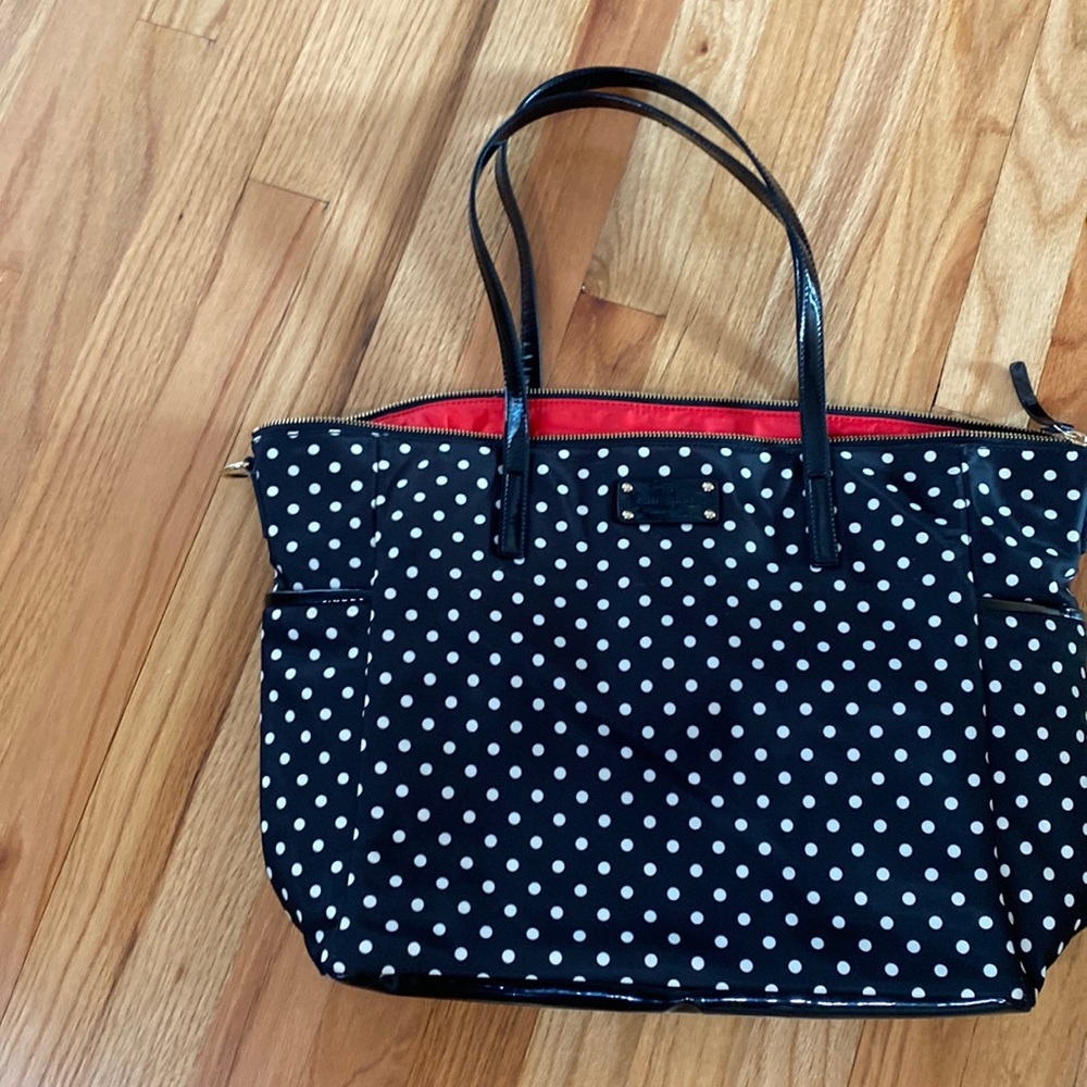 Final sale cute kate spade zip dot bag- make me an offer 🙃 flash sale
